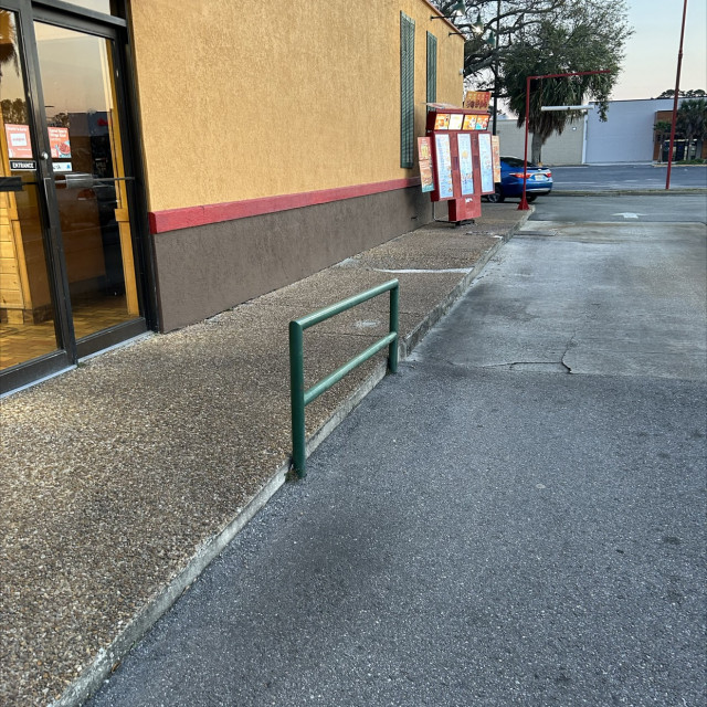 Popeyes rail