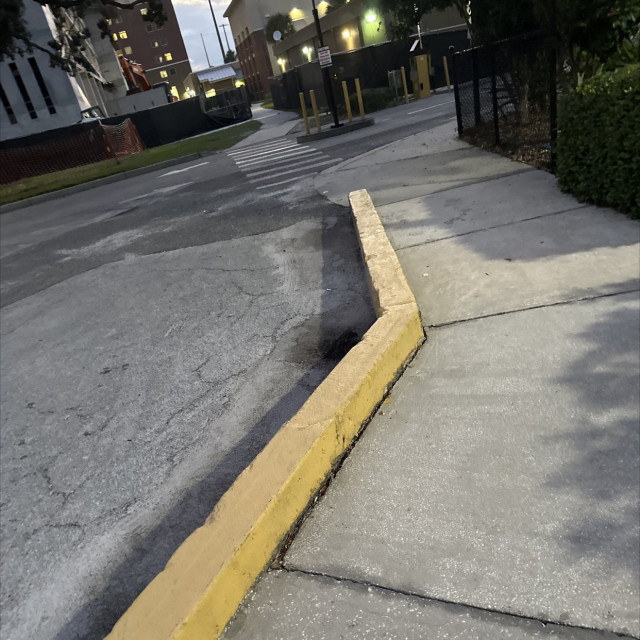 Boathouse curb