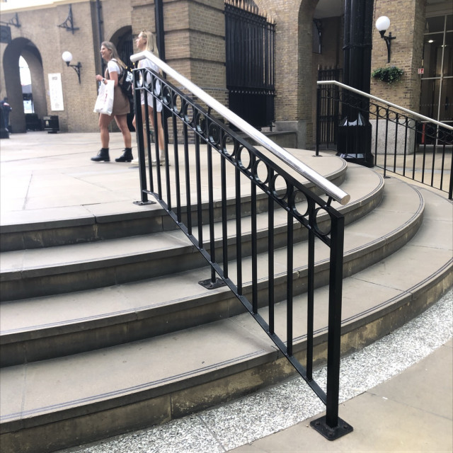 ;)5stair