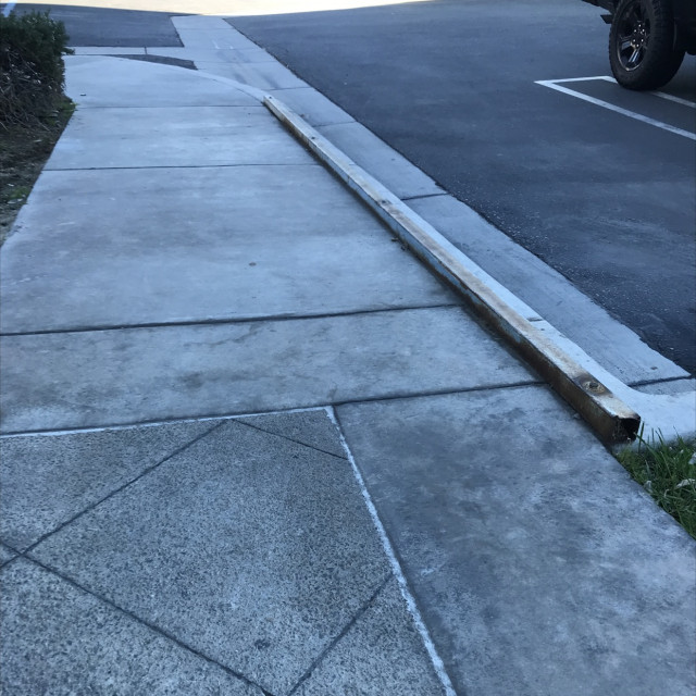 Weird broken handrail