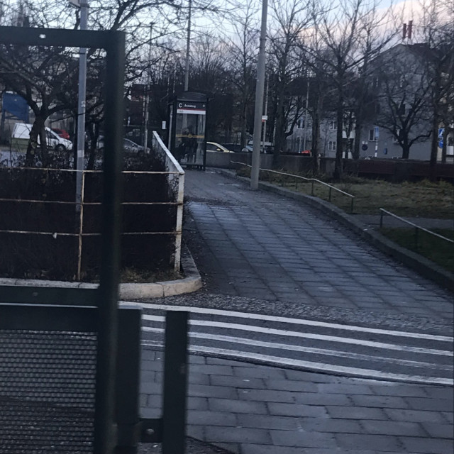 Bank with ledge 