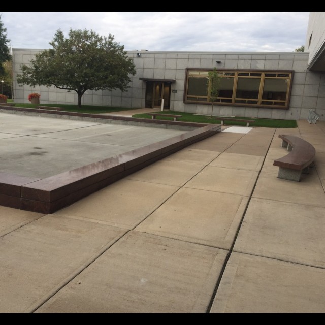 These are called flat ledges 