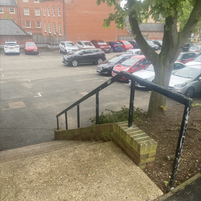 Flat rails 20