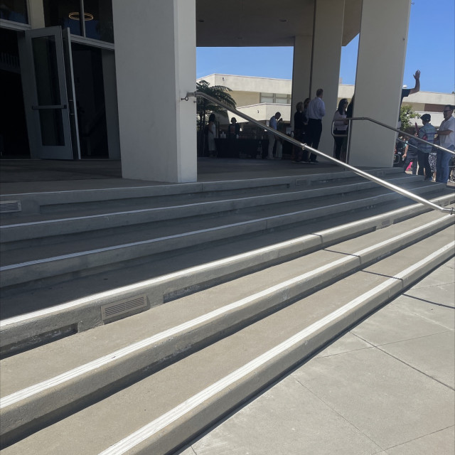Massive 6 stair