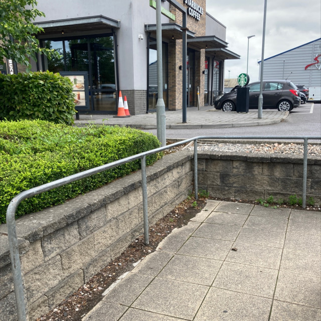 gap to rail