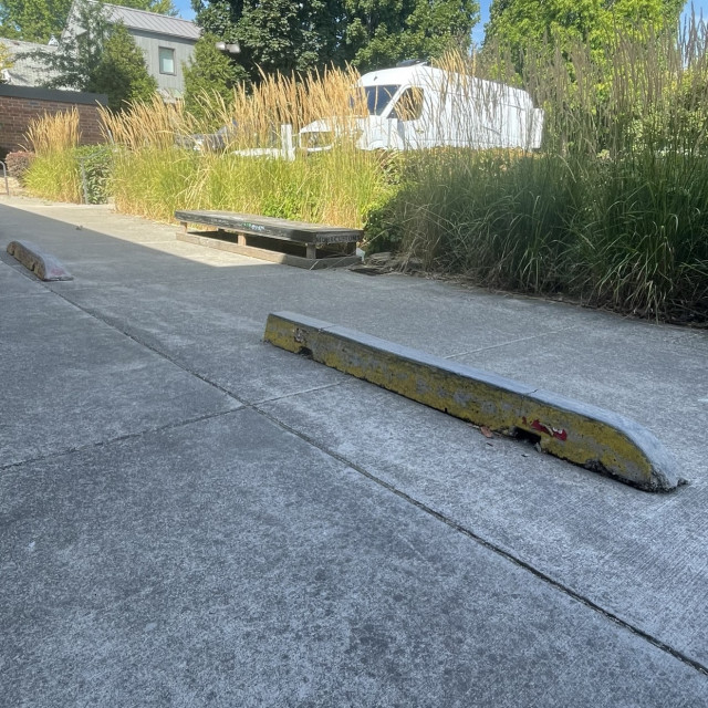 Poker flat ground