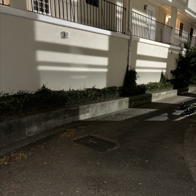 Curved Concrete Ledge