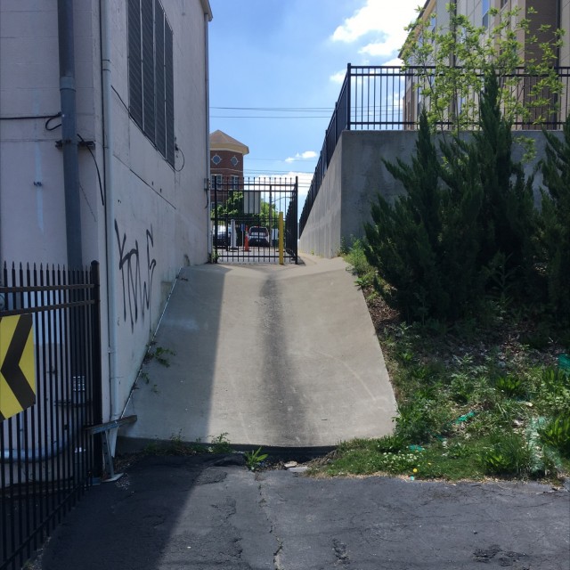 Gutter bomb 