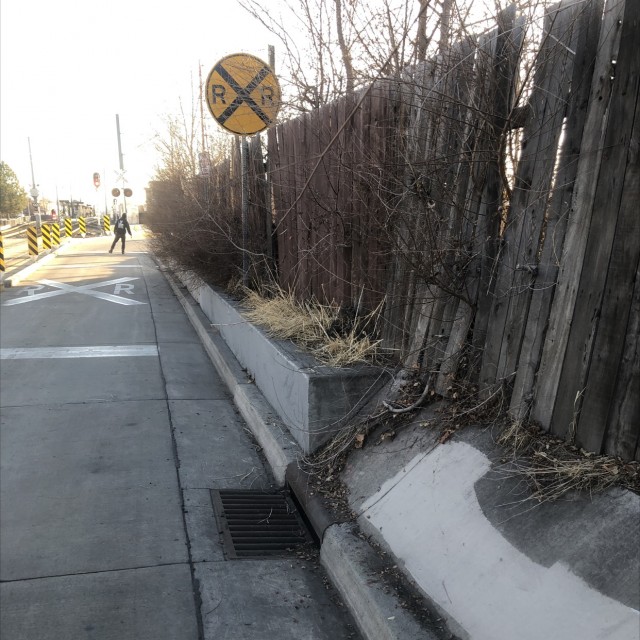 Ledge to bank 