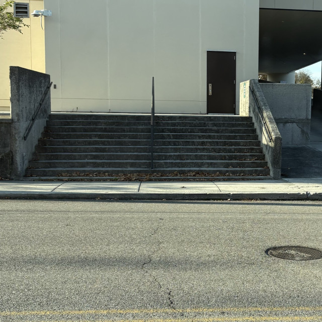 Right run up hubba and rail