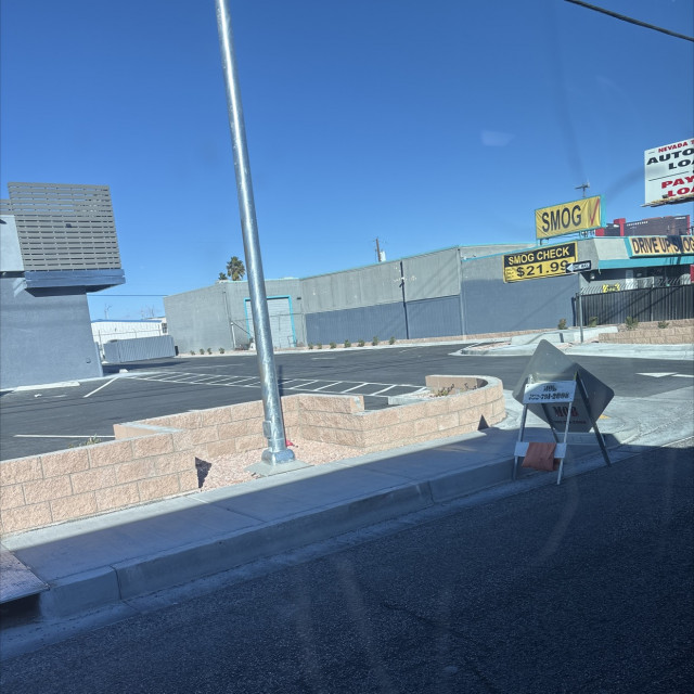 Board slide ledge