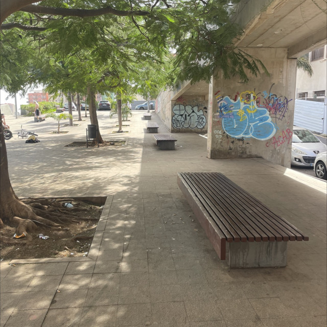 Bench spot 