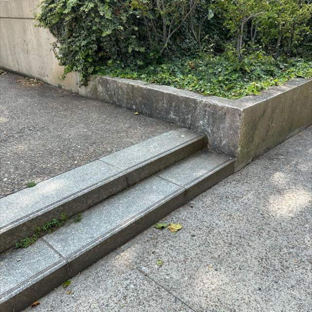 HDV 2 ledge 