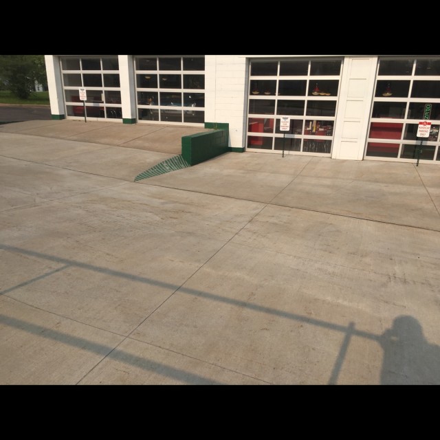 Fly out+ ledge