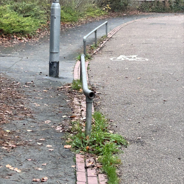 low rail 