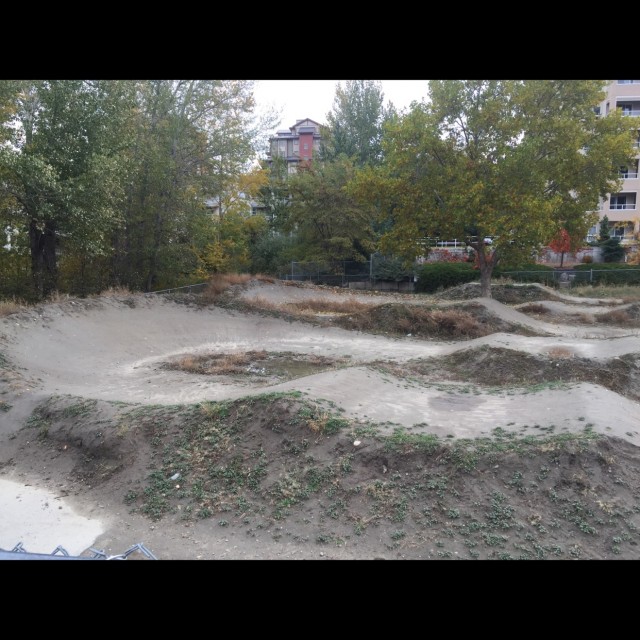 Dirt track