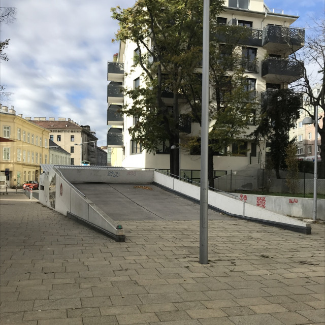 Uprail