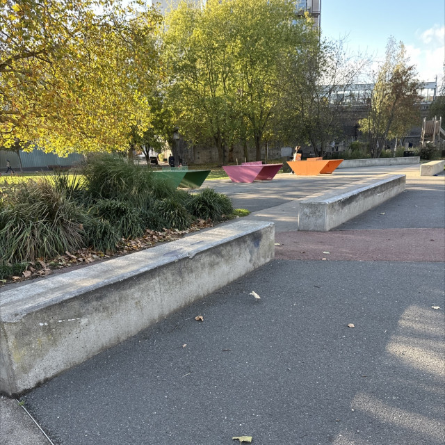 Double ledge 