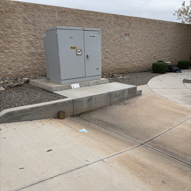 Senior ledge/bank