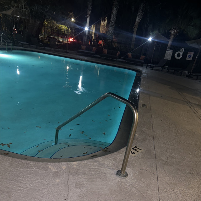 42N pool rail