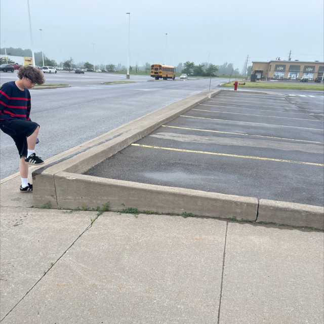 Waxed Curb + Flatground Scotia bank 