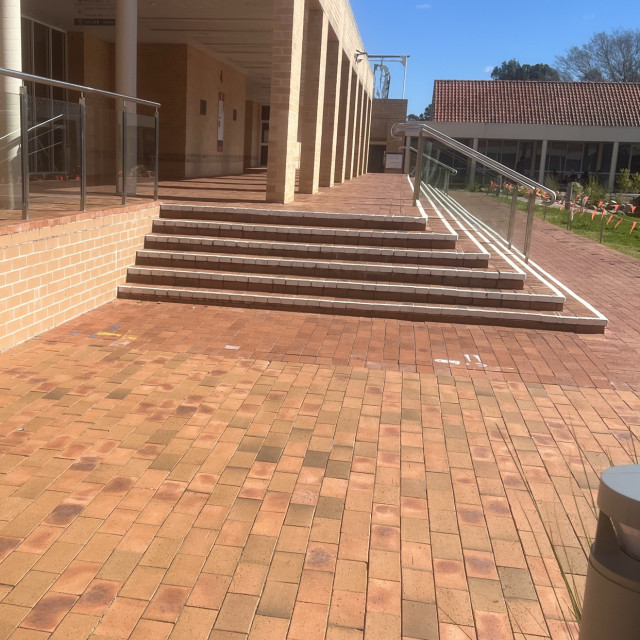 Macauthur uni 6 stair