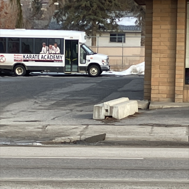 Odd parking block