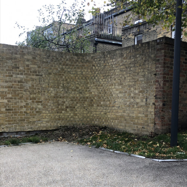Curved wall tight
