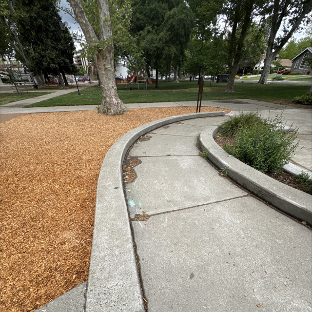 Cool curb