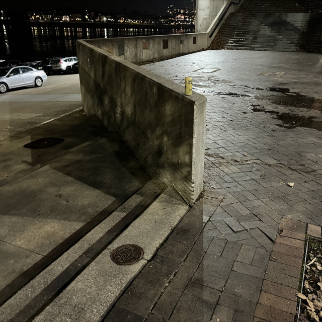 Tall righty outledge