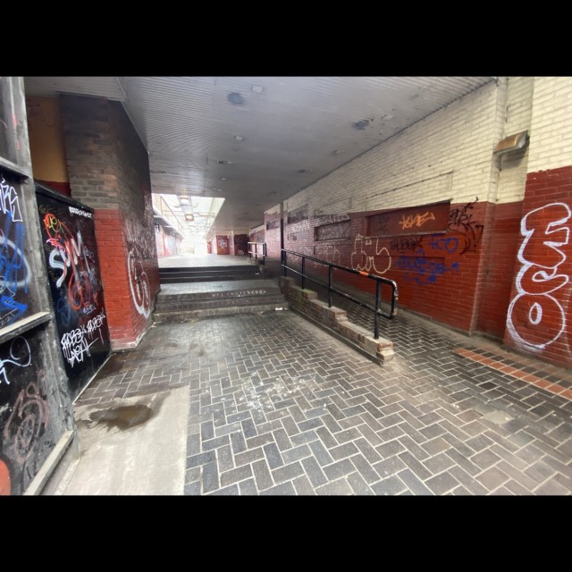 Double 3 set and hand rails 