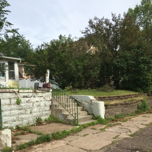 Bank and rail
