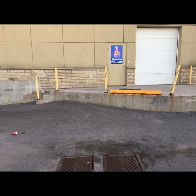 Sub ledge