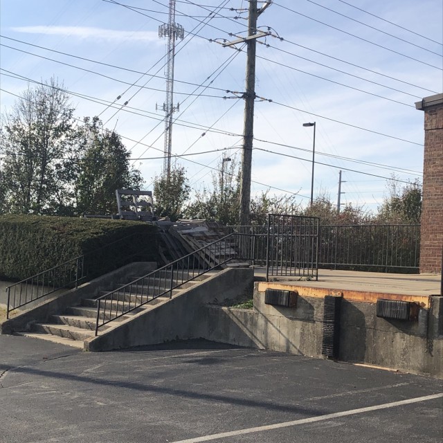 Granite rail 