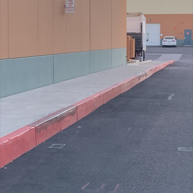 Curb 