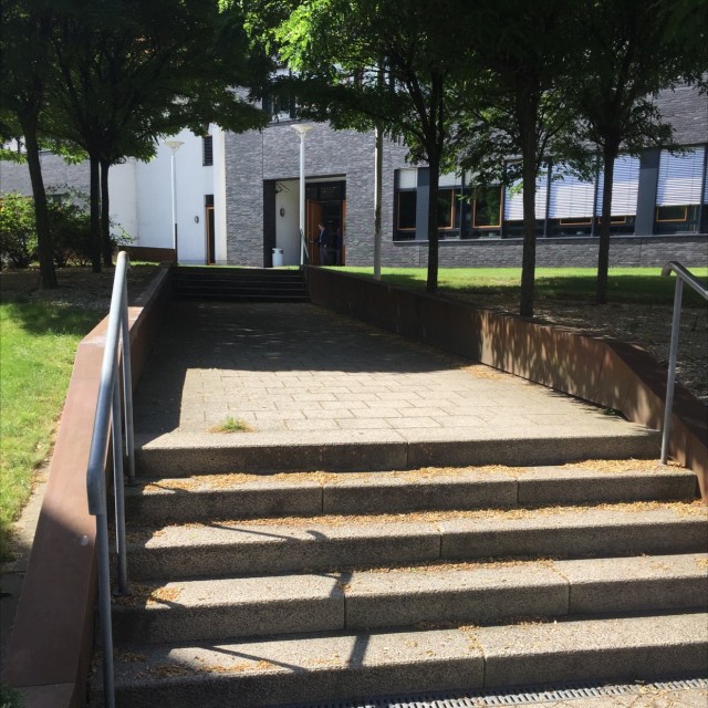 DAK Curb