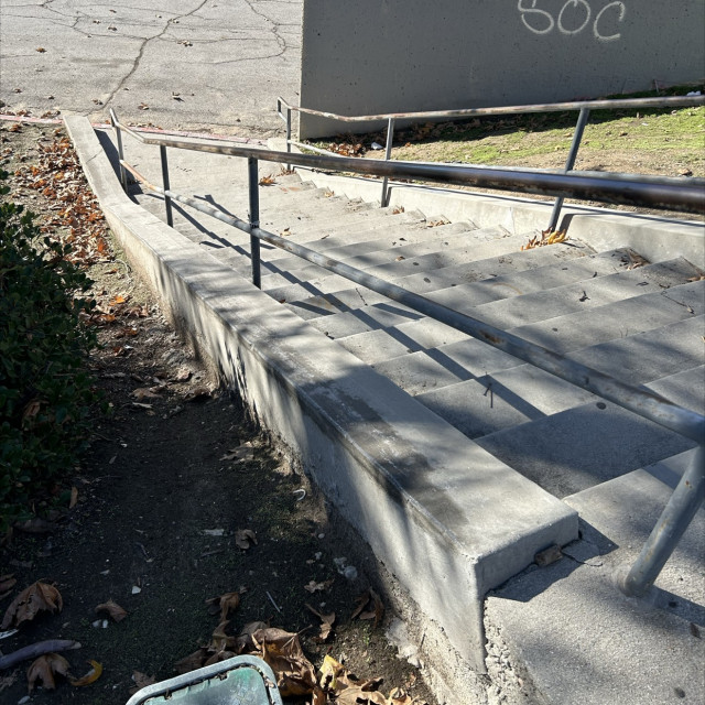 Long stair ledge AMC