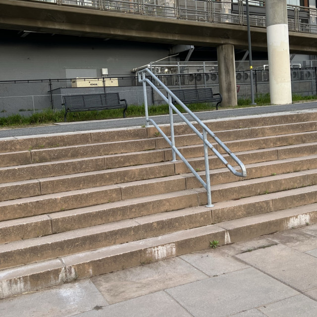 8 Rail