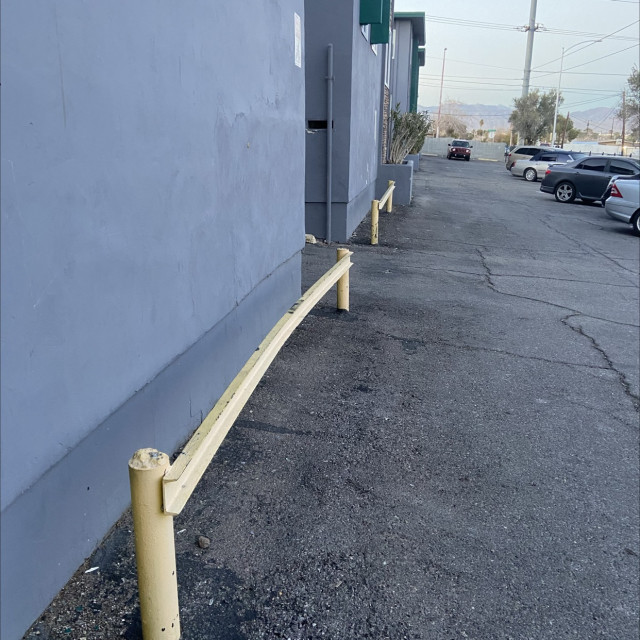 yellow flat rails 