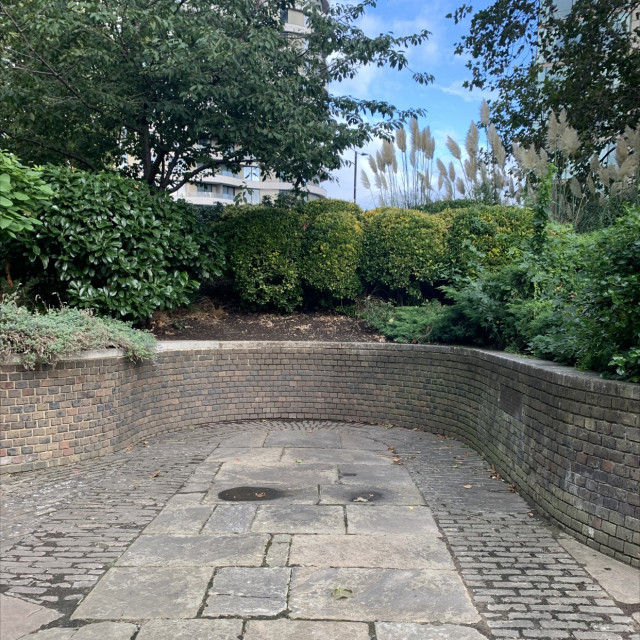 Bessborough gardens 