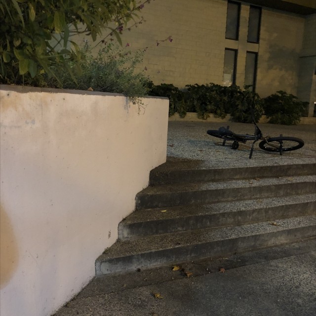 Out ledge and rail to ledge 