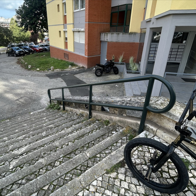 Dbg rail