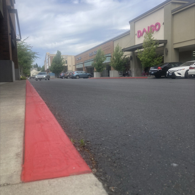 Daiso Curb