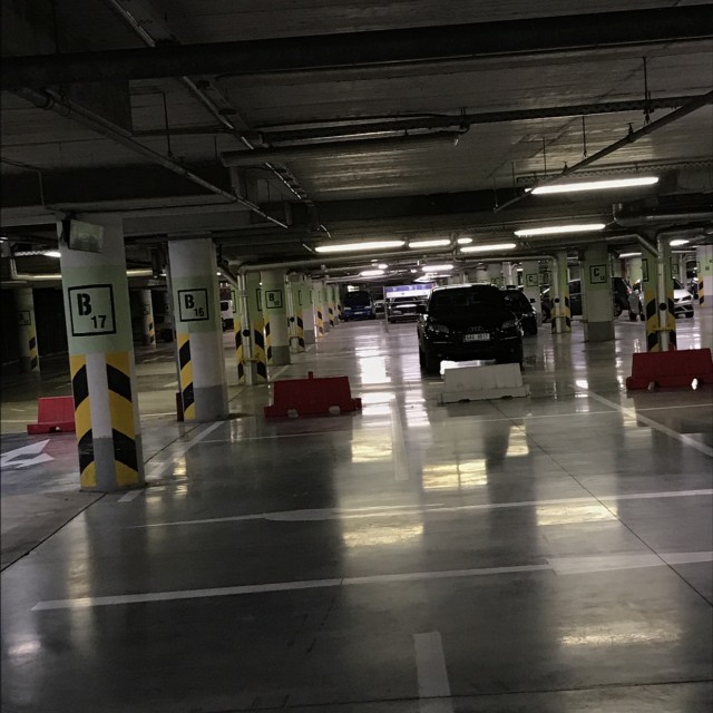 Plaza garage