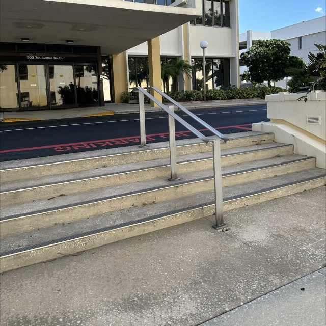 flat stink rail 4 stair /w qt ledge 