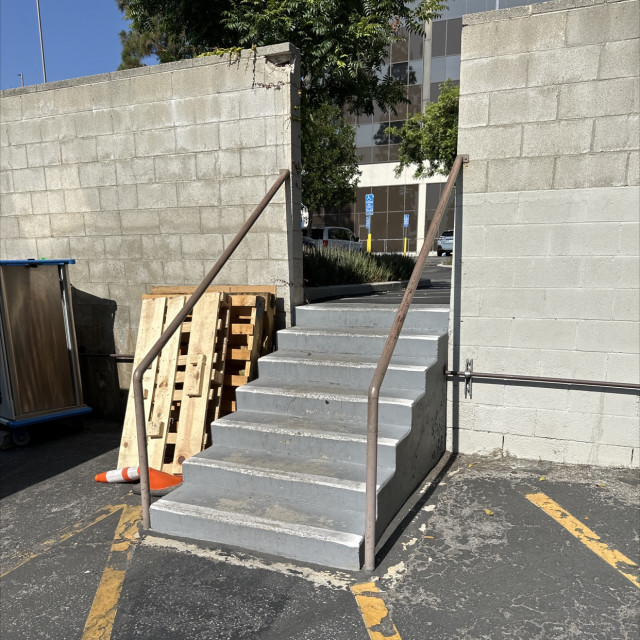 Stair set and rail 