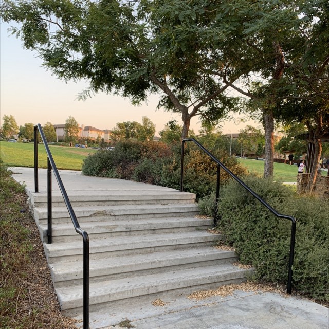 6 stair w/ rails but small run-up
