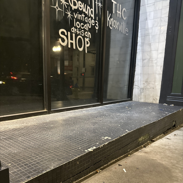 Mini tile thc ledge 