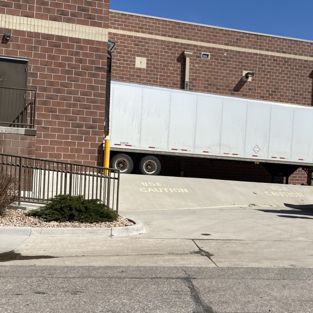 Bank to 18 wheeler and kinda wall