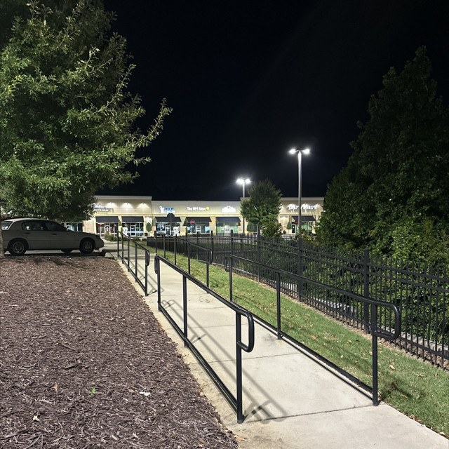 Hip rail